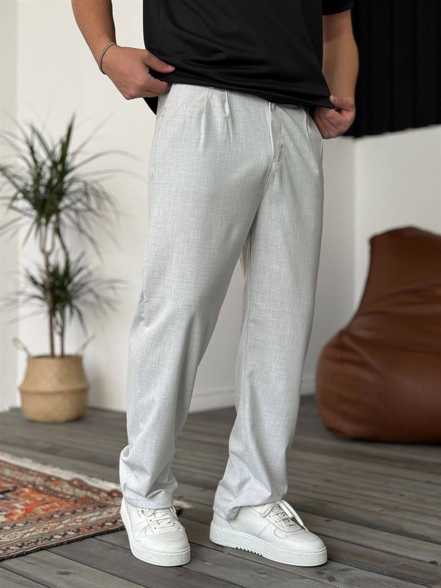 Modern Essential Men's Pleated Trousers – Tailored Comfort for Everyday Refinement