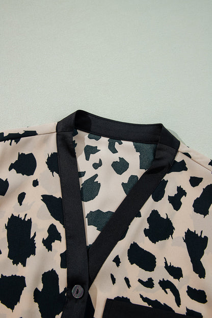 卡其色獵豹紋撞色滾邊寬鬆兩件式睡衣