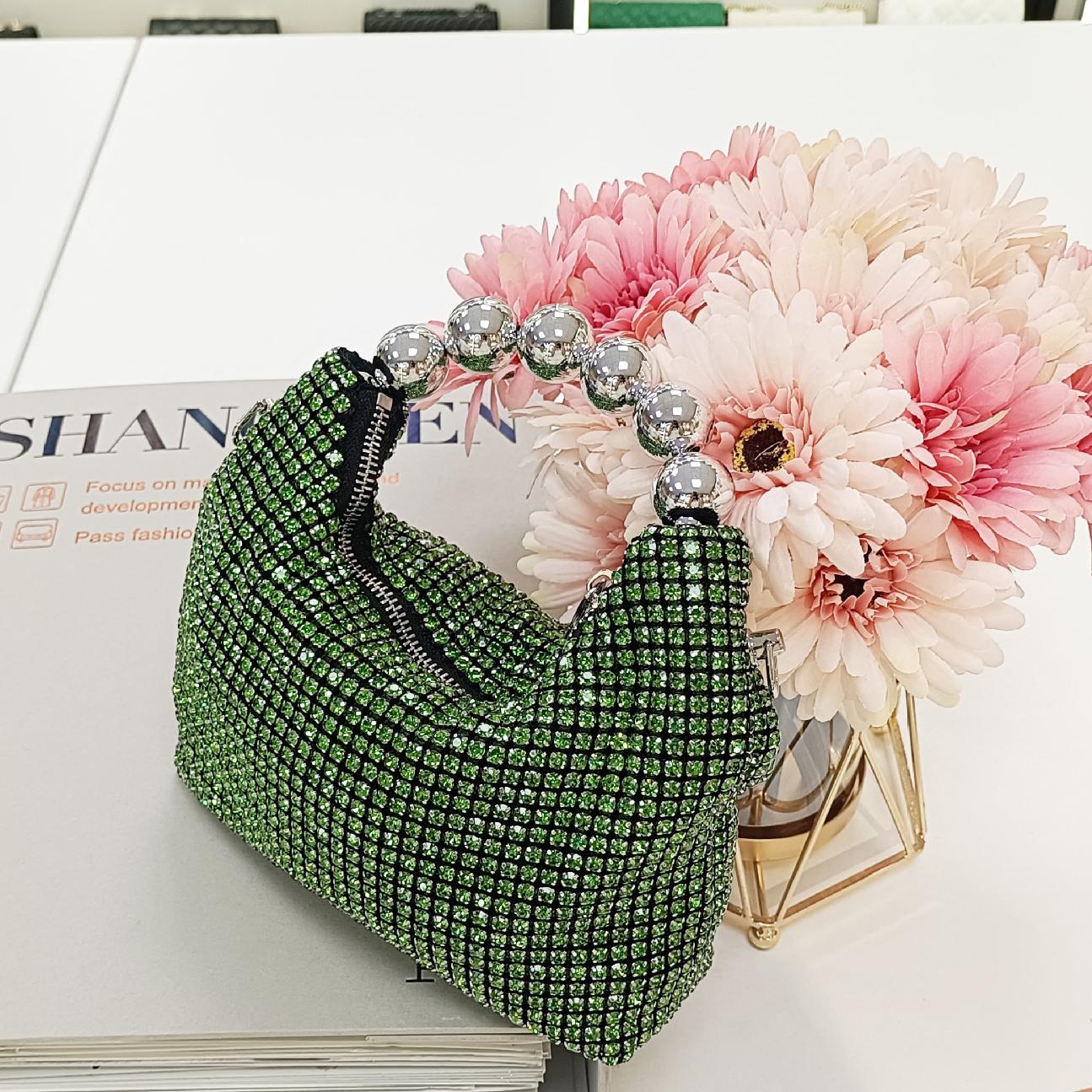 Bolso de mano con diamantes incrustados para mujer, bandolera de verano con cadena y diamantes. 