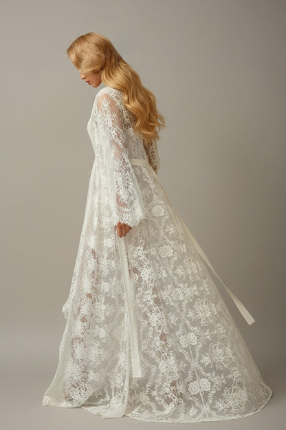 尚蒂伊蕾絲長袍，配絲滑緞面蕾絲睡裙 - 隔天送達