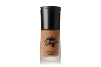 Dúo de corrector y base impecable BlurEFX™ de Ashunta Sheriff Beauty