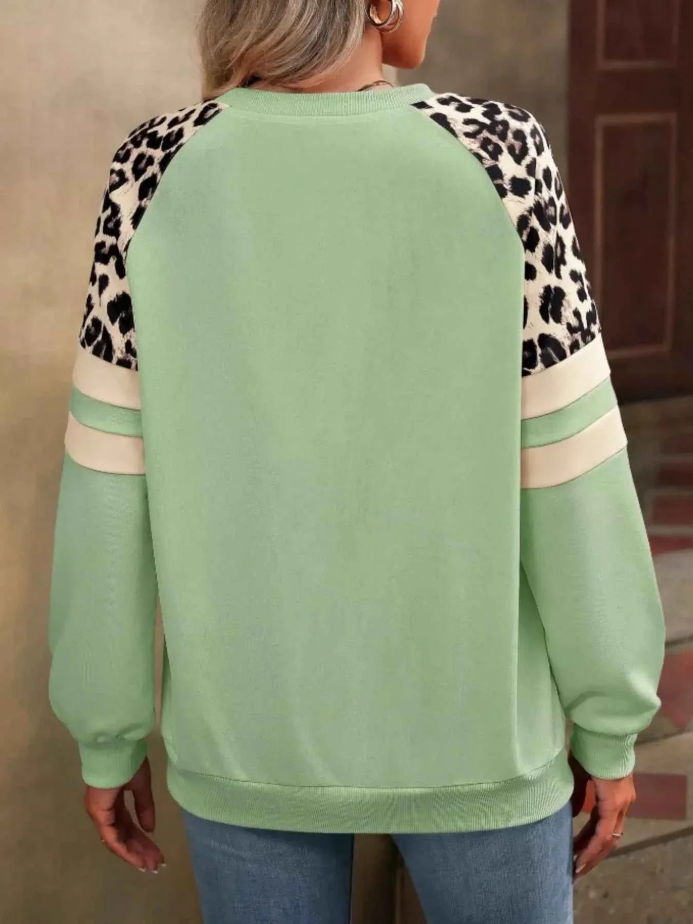 Leopard Round Neck Raglan Sleeve Sweatshirt