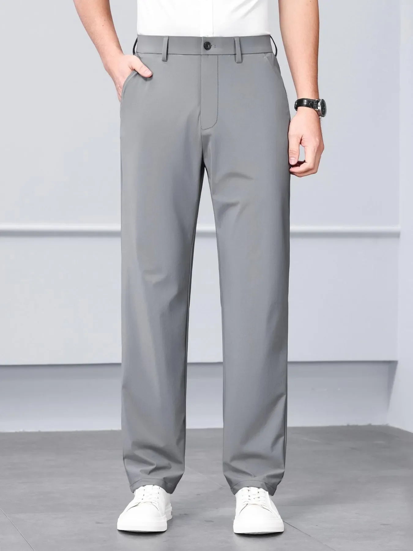 Men's Loose Fit Jeans with Pockets