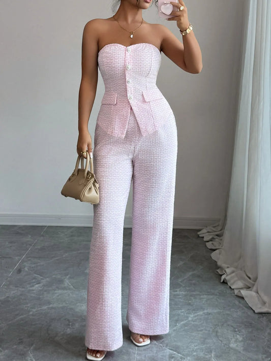 Conjunto de top y pantalón tubo con escote en forma de corazón