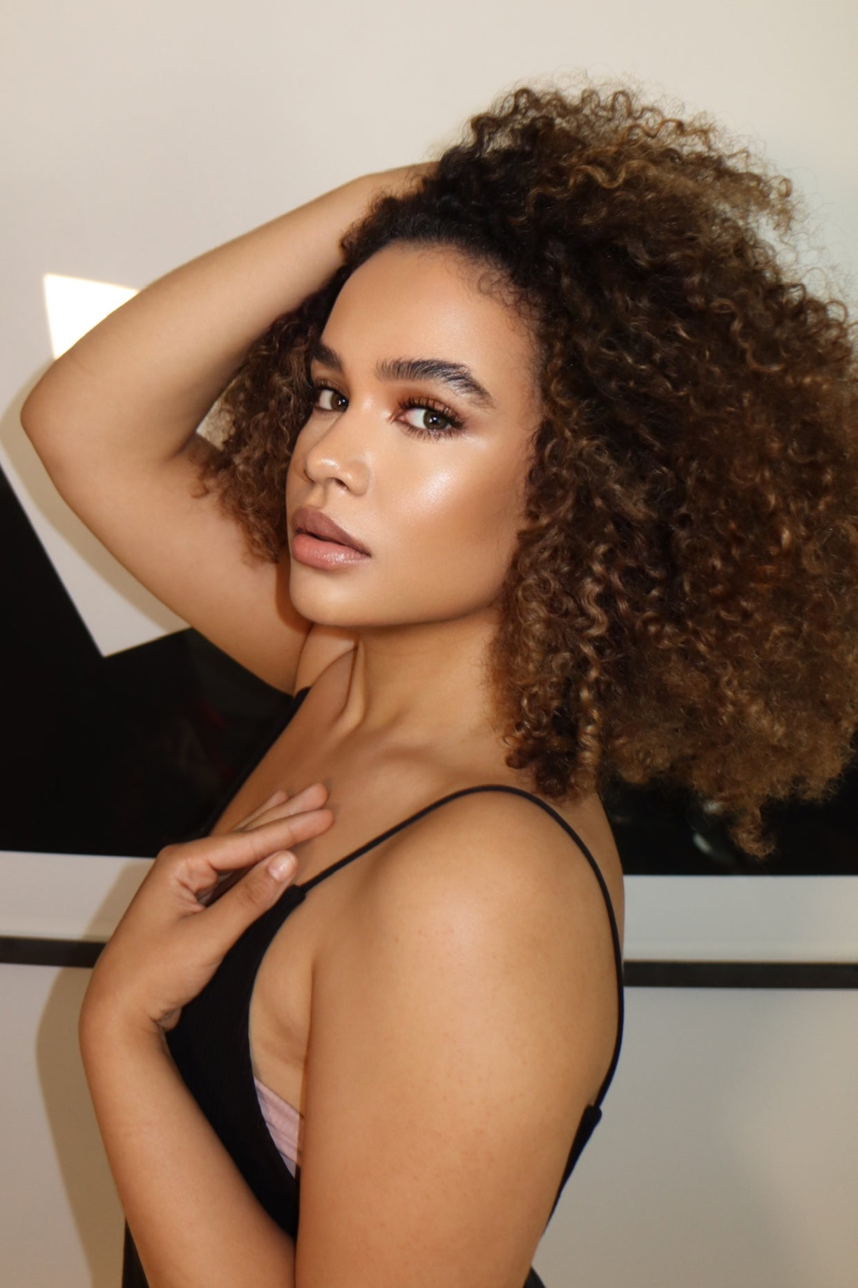 Dúo de corrector y base impecable BlurEFX™ de Ashunta Sheriff Beauty