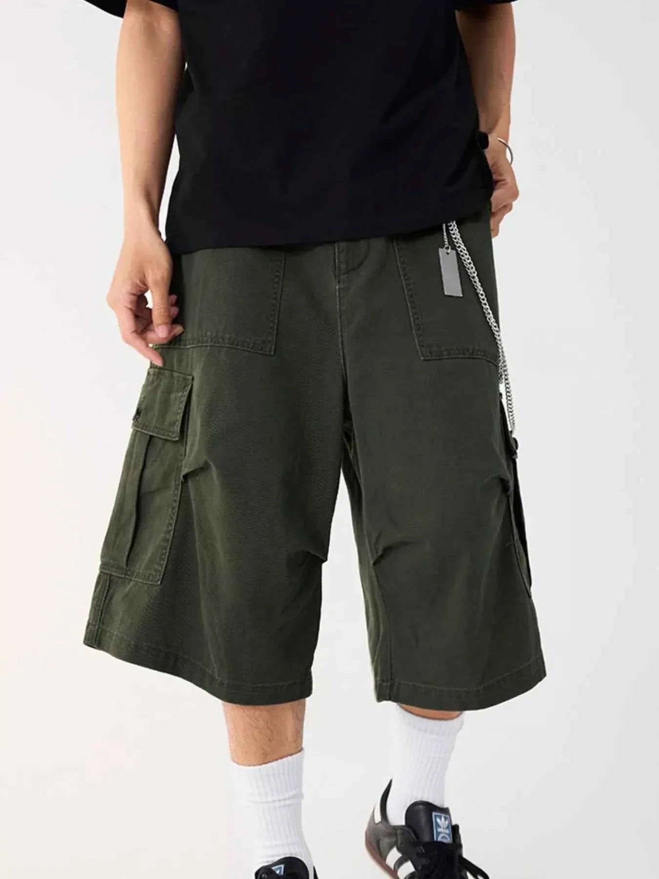 Men's Loose Fit Cargo Shorts