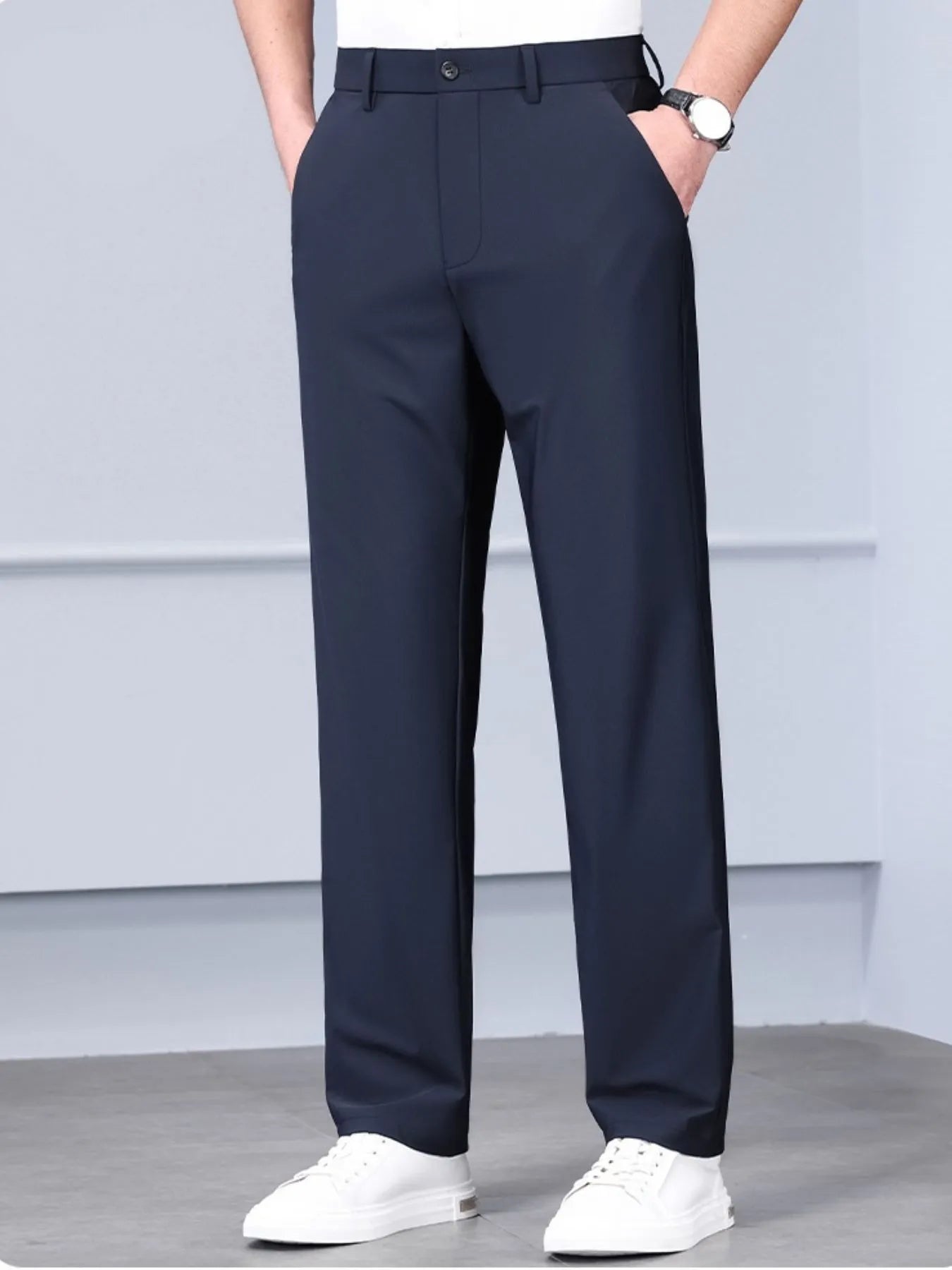 Men's Loose Fit Jeans with Pockets