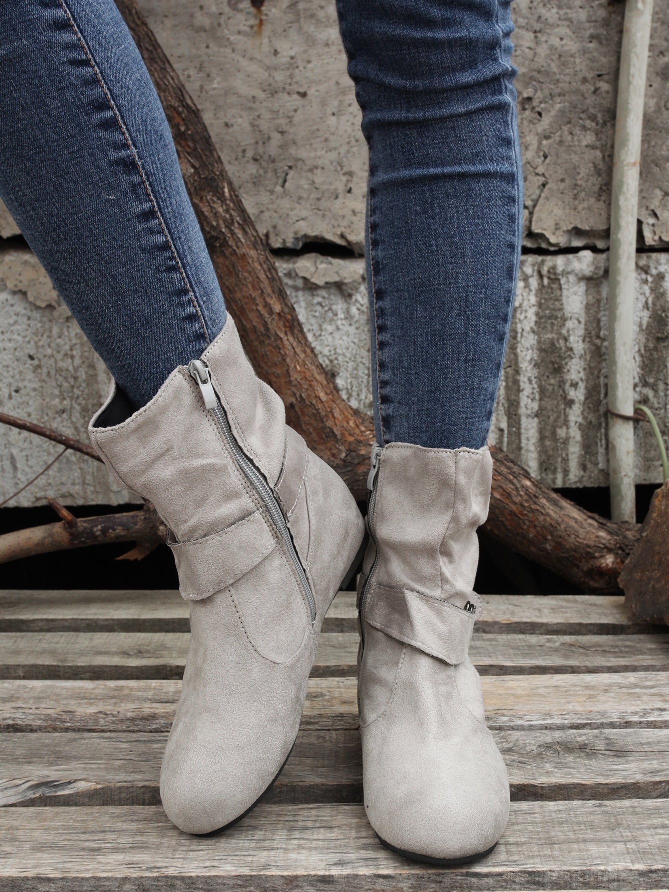 踝靴 圓頭 扣環 皮帶 側邊拉鍊靴