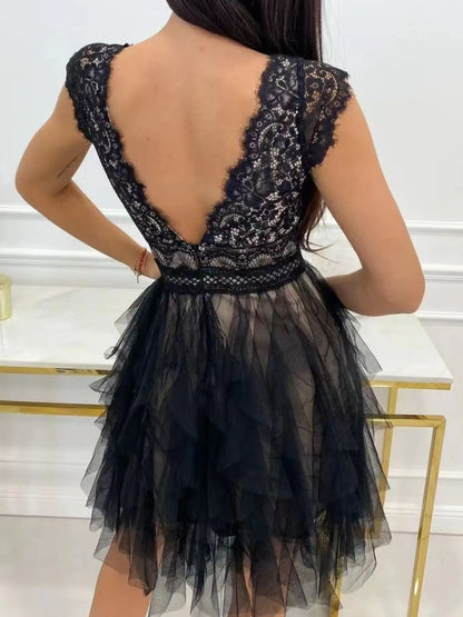 蕾絲V領荷葉邊連身裙