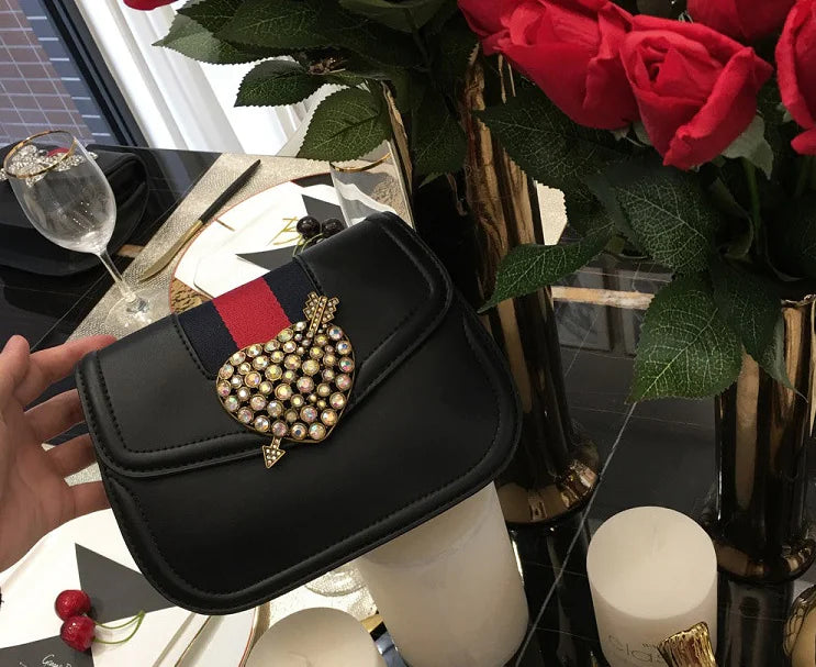 訂製高品質復古蝴蝶扣包