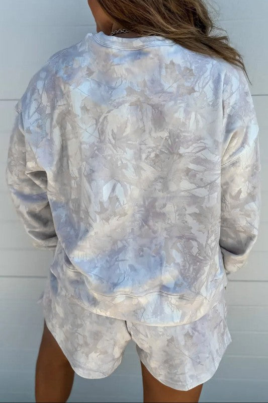 迷彩抽象圖案上衣和鬆緊腰短褲套裝