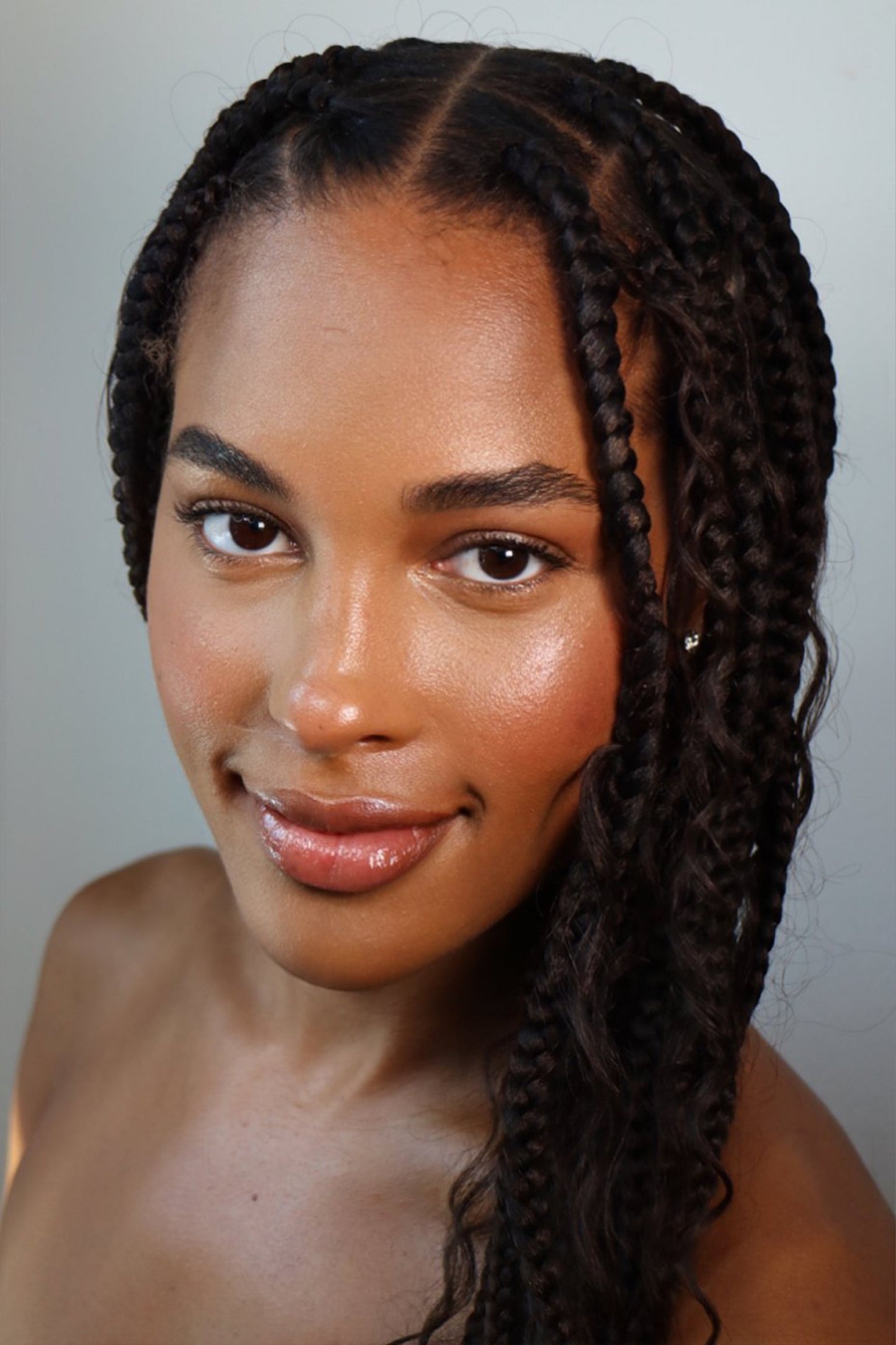 Dúo de corrector y base impecable BlurEFX™ de Ashunta Sheriff Beauty