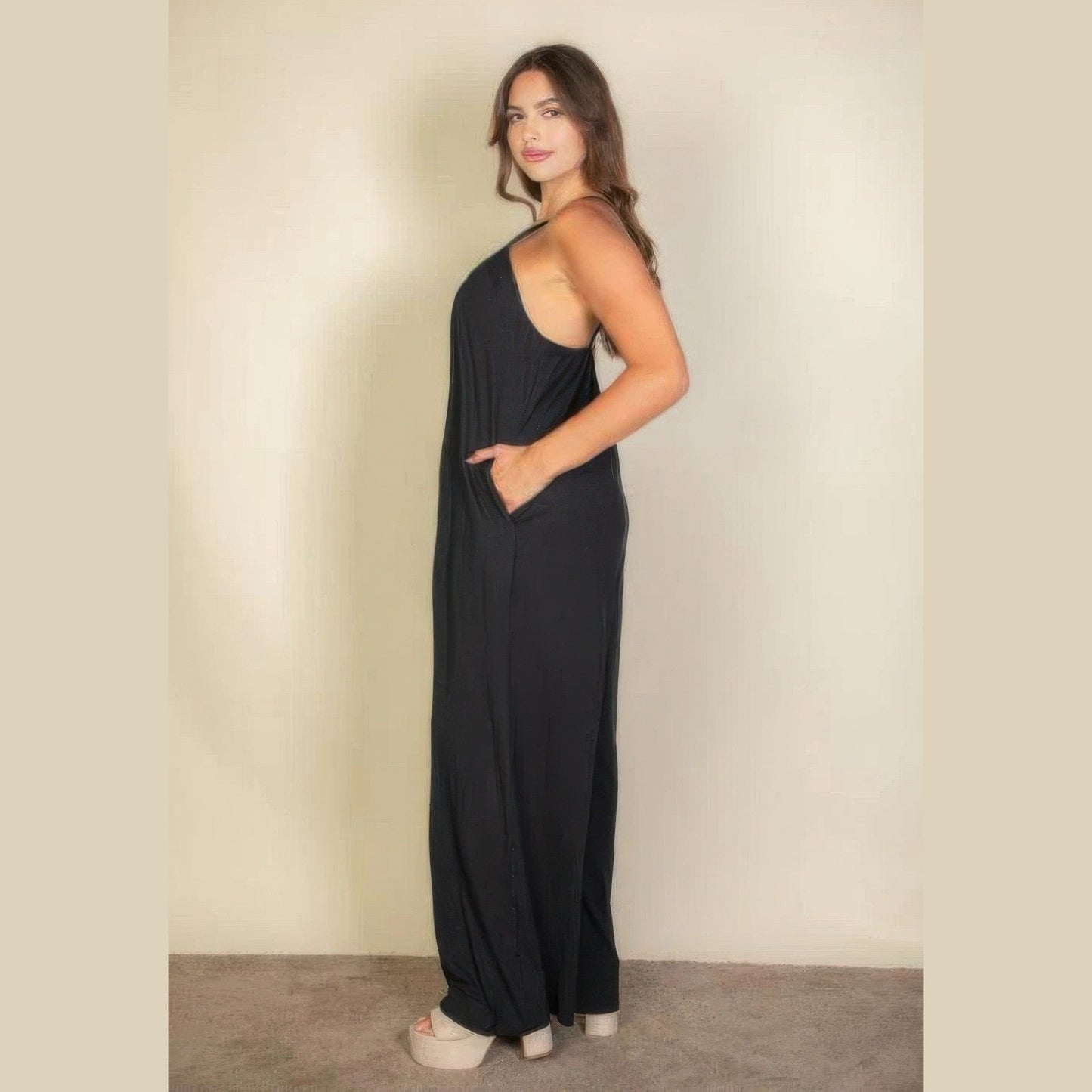 黑色細肩帶寬鬆連身褲