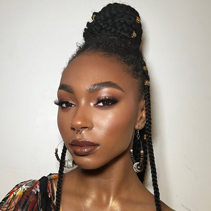 Dúo de corrector y base impecable BlurEFX™ de Ashunta Sheriff Beauty