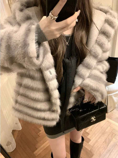 Mink fur mink short hooded jacket for women