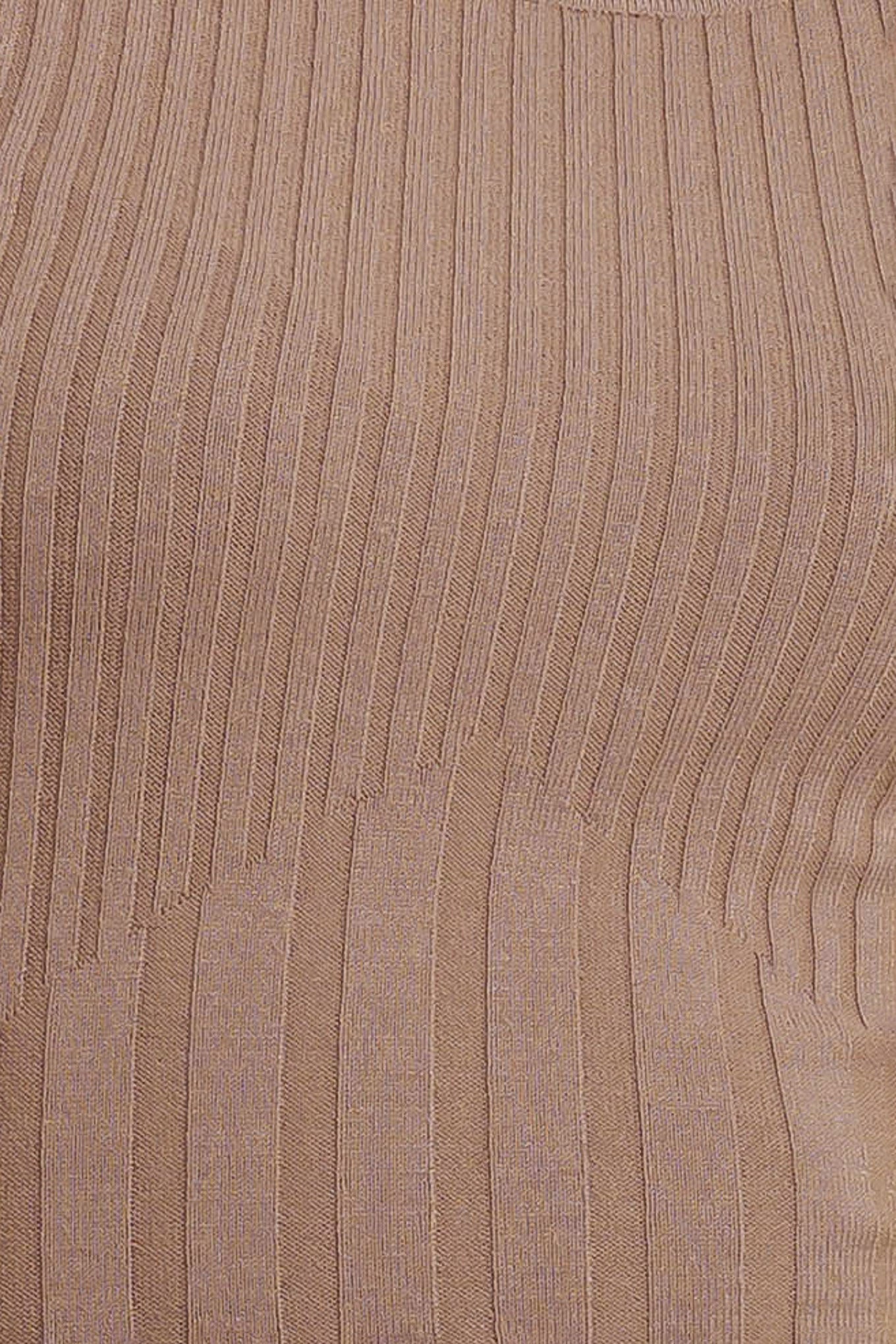 挺括別緻的針織中長連身裙