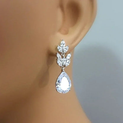 Pendientes colgantes de novia Huitan de moda para boda, compromiso, diseño de circonita cúbica AAA marquesa, elegantes pendientes para mujer, nueva joyería