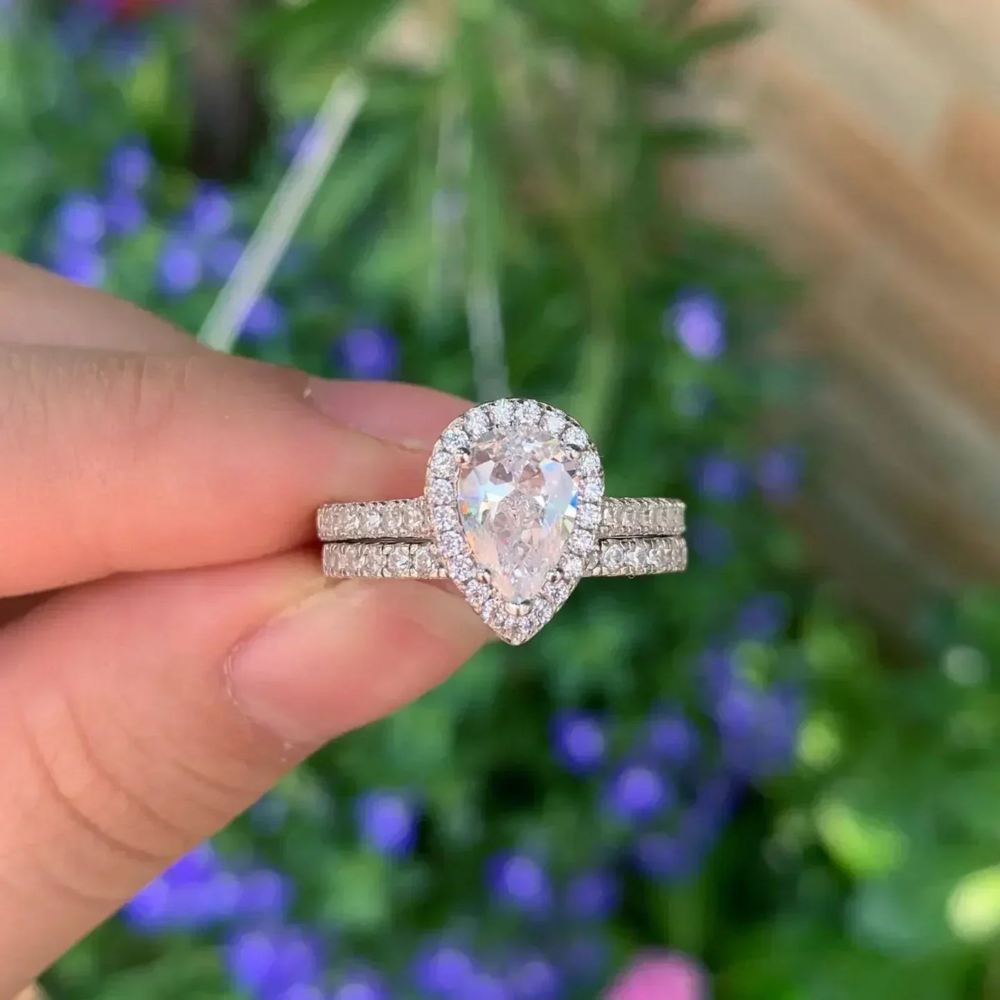 Anillo de compromiso Newshe de 2 piezas con forma de lágrima para mujer, de plata 925, con circonitas cúbicas de alta calidad.