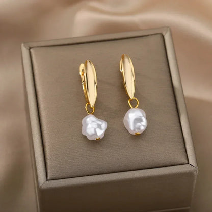 Pendientes circulares para mujer, estilo vintage punk, redondos, de perlas barrocas, de acero inoxidable, con clip para las orejas, joyería para mujer