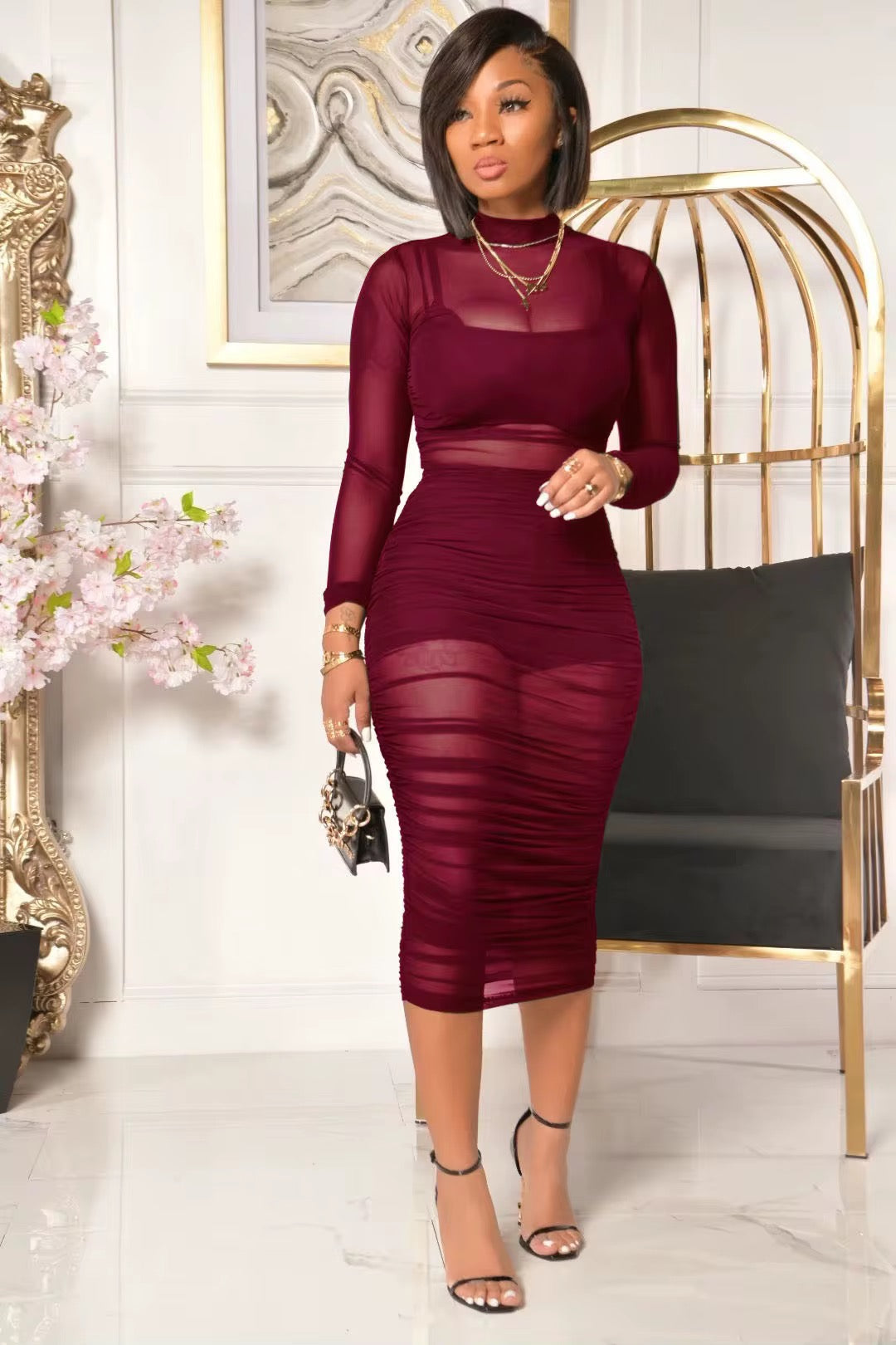 Triple Threat Mesh Magic: Conjunto de 3 piezas de top corto, shorts de cintura alta y vestido transparente