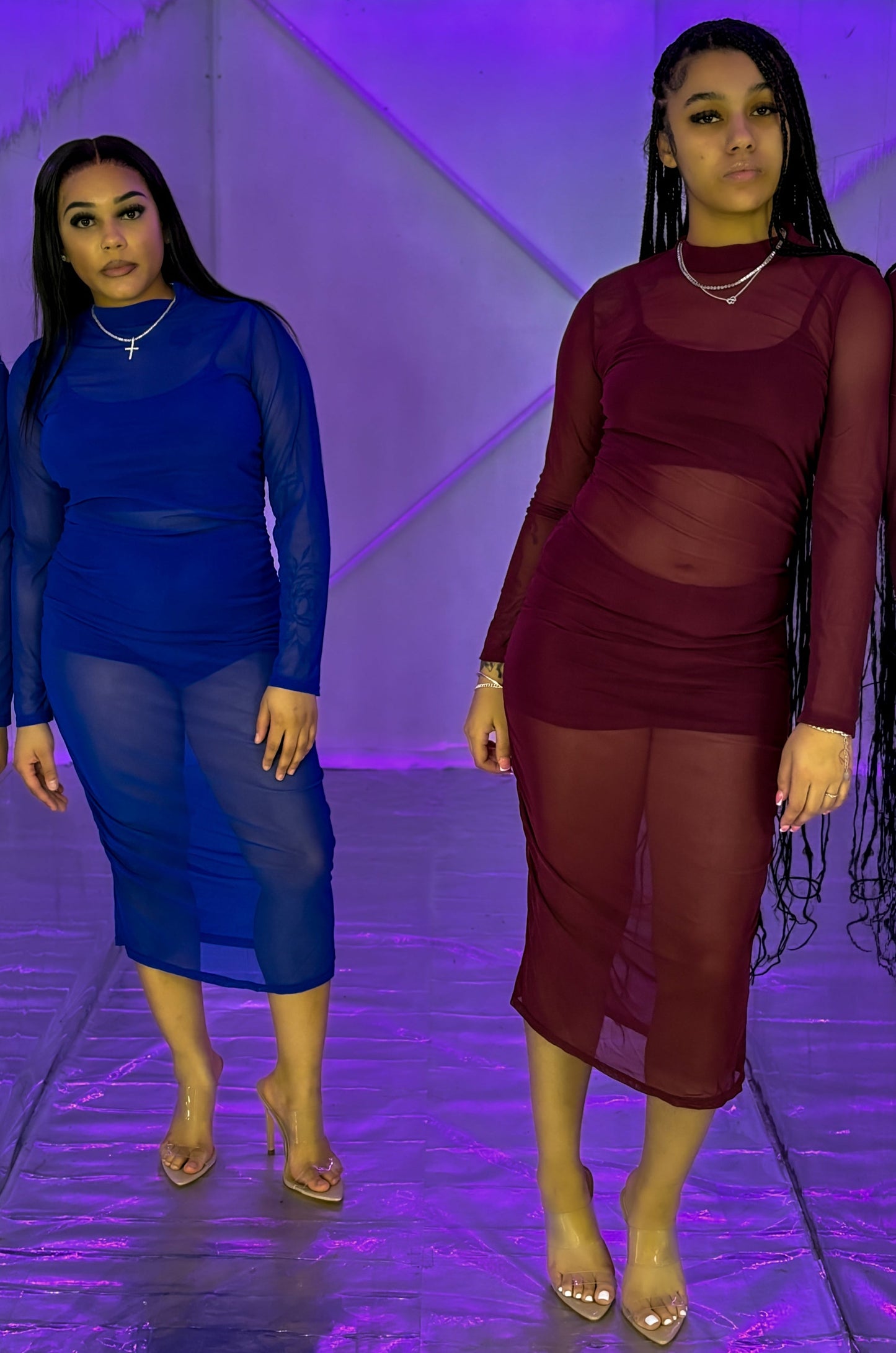 Triple Threat Mesh Magic: Conjunto de 3 piezas de top corto, shorts de cintura alta y vestido transparente