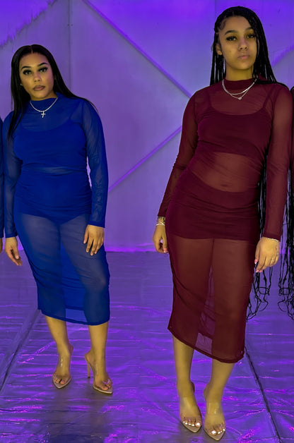 Triple Threat Mesh Magic: Conjunto de 3 piezas de top corto, shorts de cintura alta y vestido transparente