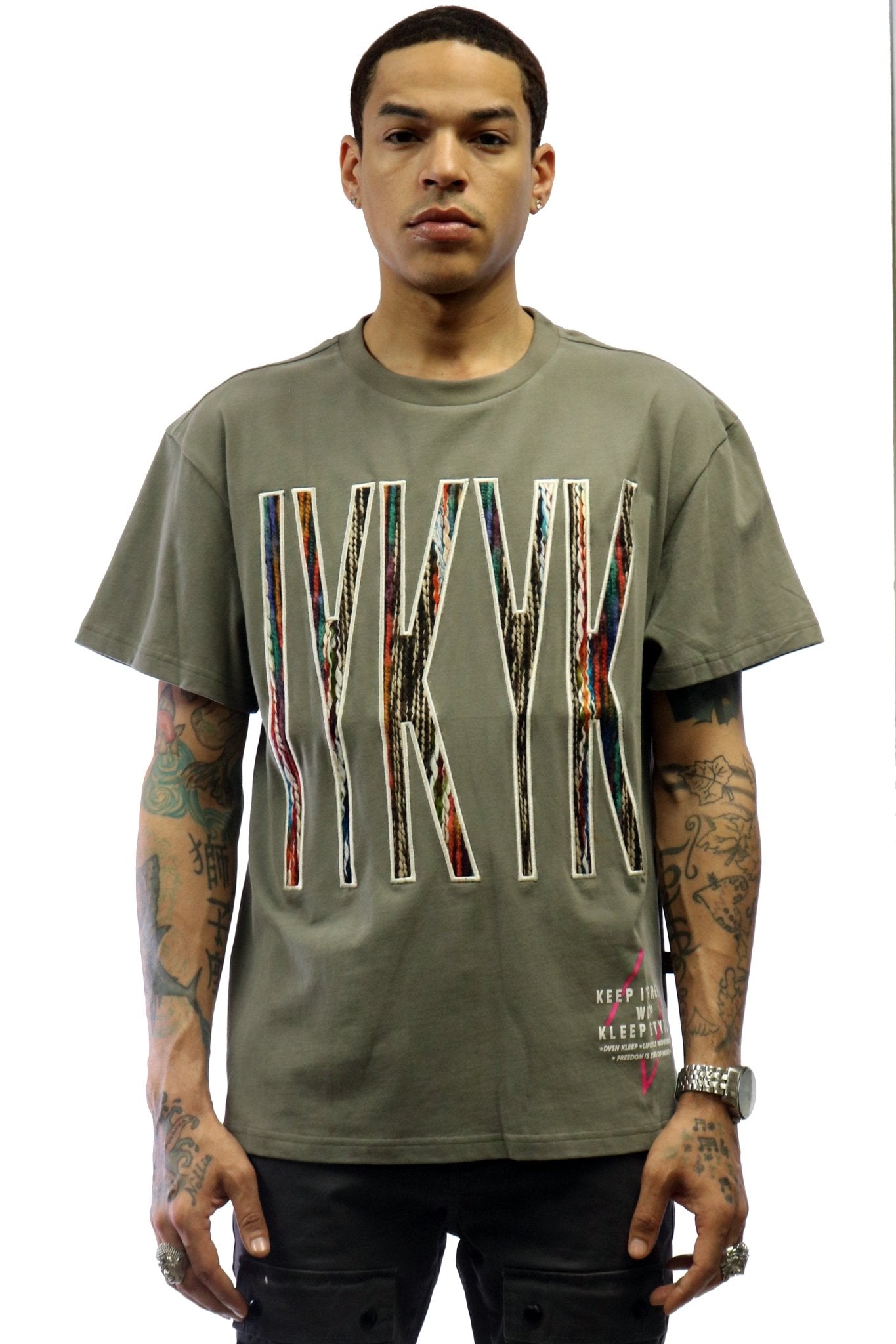 NOUVEAU Men's IYKYK emb lettering grey cotton short sleeve tee