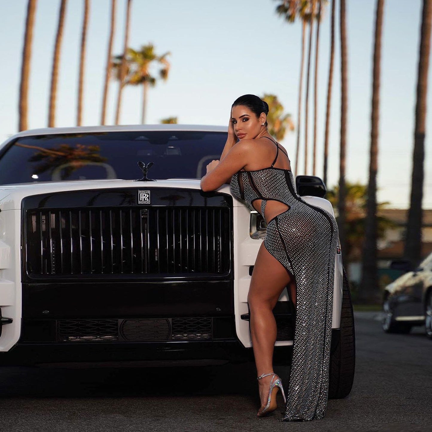 不規則不對稱鏤空連身裙