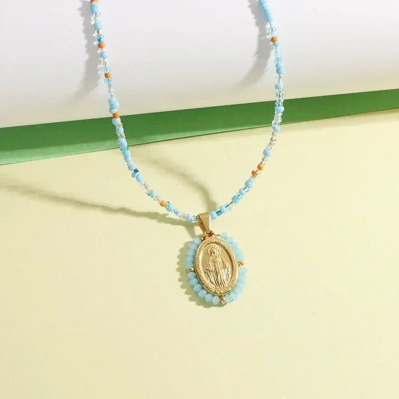 Delicado colgante de cruz de cristal para mujeres y niñas, collar elegante para fiestas, bodas, joyería católica, amuleto de regalo.