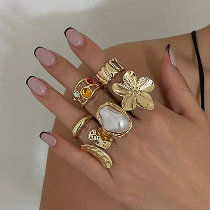 Ingemark 2025 - Anillos abiertos de metal con flores irregulares y exageradas para mujer, elegantes anillos de perlas de imitación barrocas, accesorios de joyería