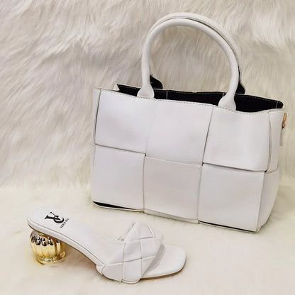 Conjunto de bolso y zapatos de último diseño italiano.