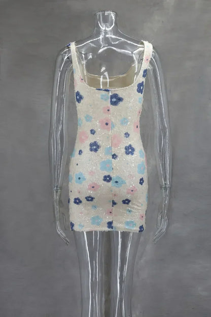 Vestido mini sexy con lentejuelas y rombos coloridos, elegante y chic, con tirantes y aberturas.