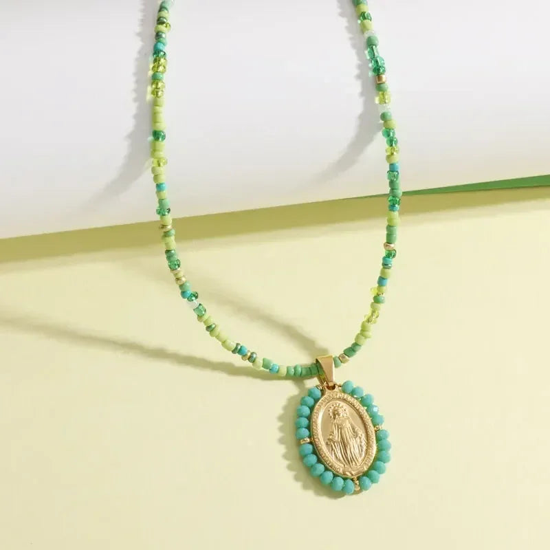 Delicado colgante de cruz de cristal para mujeres y niñas, collar elegante para fiestas, bodas, joyería católica, amuleto de regalo.