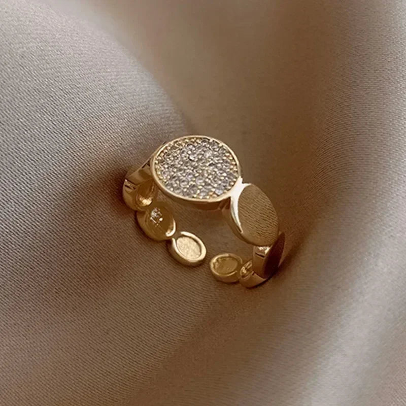 Anillo de apertura de hoja chapado en oro de lujo ligero, exquisito anillo geométrico de circón tipo colmena para el dedo índice, joyería de tendencia para bodas y fiestas, regalo