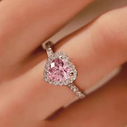 Anillo de corazón de melocotón europeo y americano para mujer, personalizado, con forma de corazón, circón con incrustaciones de diamantes, joyería de moda al por mayor, 2025