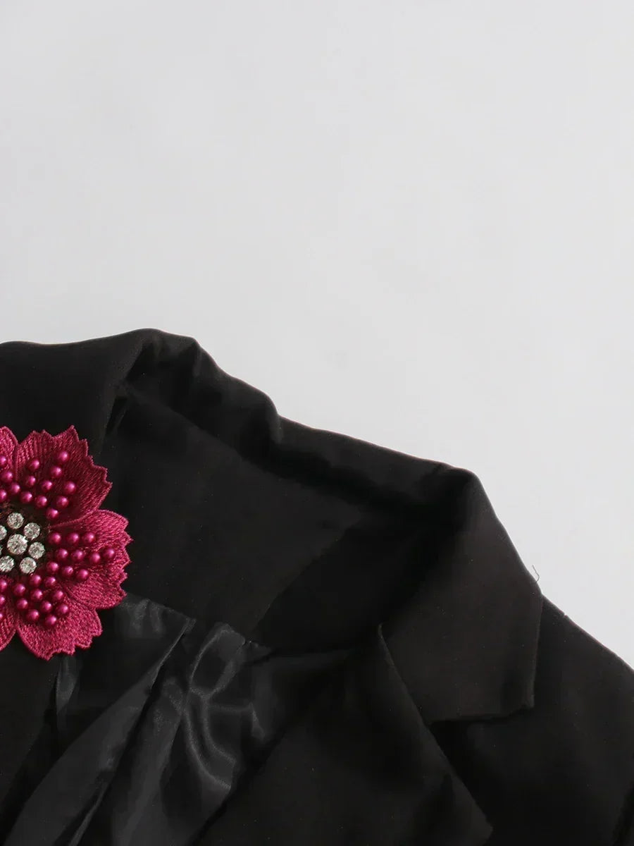 Blazers de moda con apliques empalmados de colores llamativos