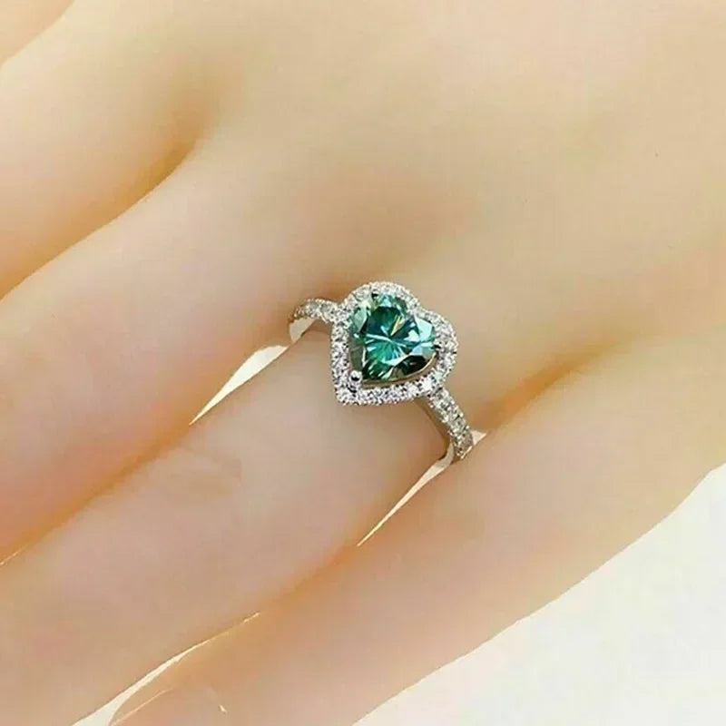 Anillo de corazón de melocotón europeo y americano para mujer, personalizado, con forma de corazón, circón con incrustaciones de diamantes, joyería de moda al por mayor, 2025
