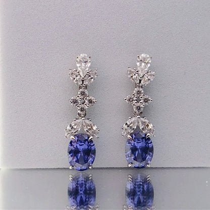 Pendientes colgantes para mujer con corte marquesa y pavé ovalado de moissanita de 1,5 ct y platino PT950. Elaborados en platino PT950 con doble forma: marquesa y ovalada.