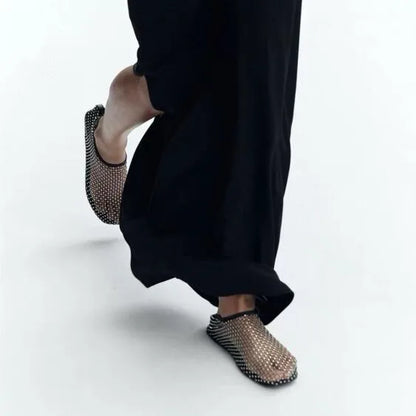 Sandalias de lujo con punta redonda y suela plana