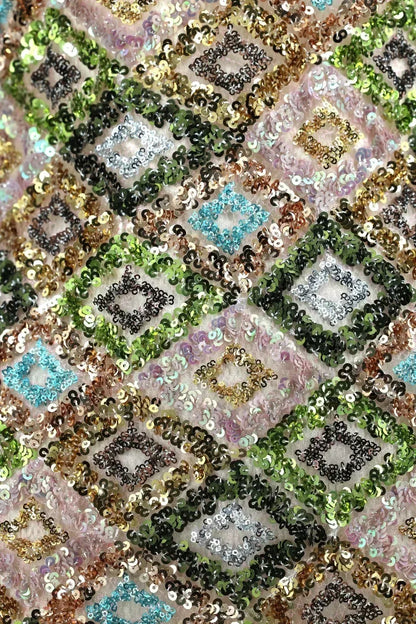 Vestido mini sexy con lentejuelas y rombos coloridos, elegante y chic, con tirantes y aberturas.