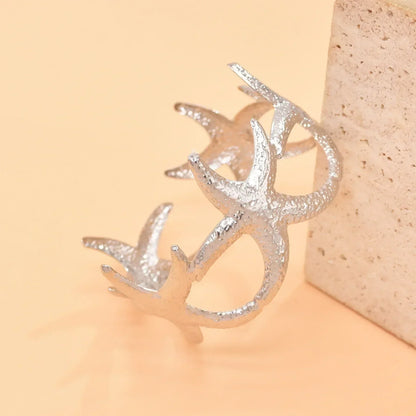 New Fashion Golden Alloy 2 Starfish Arm Bracelet for Women  Summer Beach \Dance Party Cuff Bracelets Jewlery Accessories Gifts
