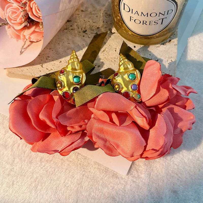 Pendientes largos con borlas de algodón hechos a mano