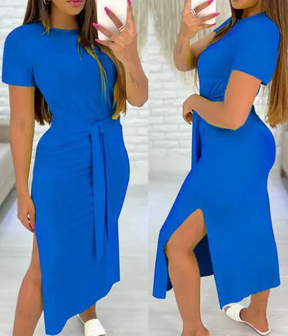 白色豹紋連身裙，繫帶細節，側開衩設計