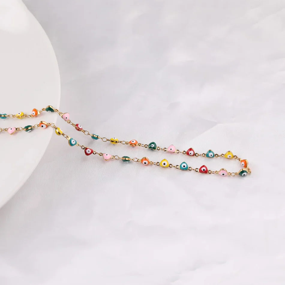 Collar con nombre y corazón de mariposa personalizado