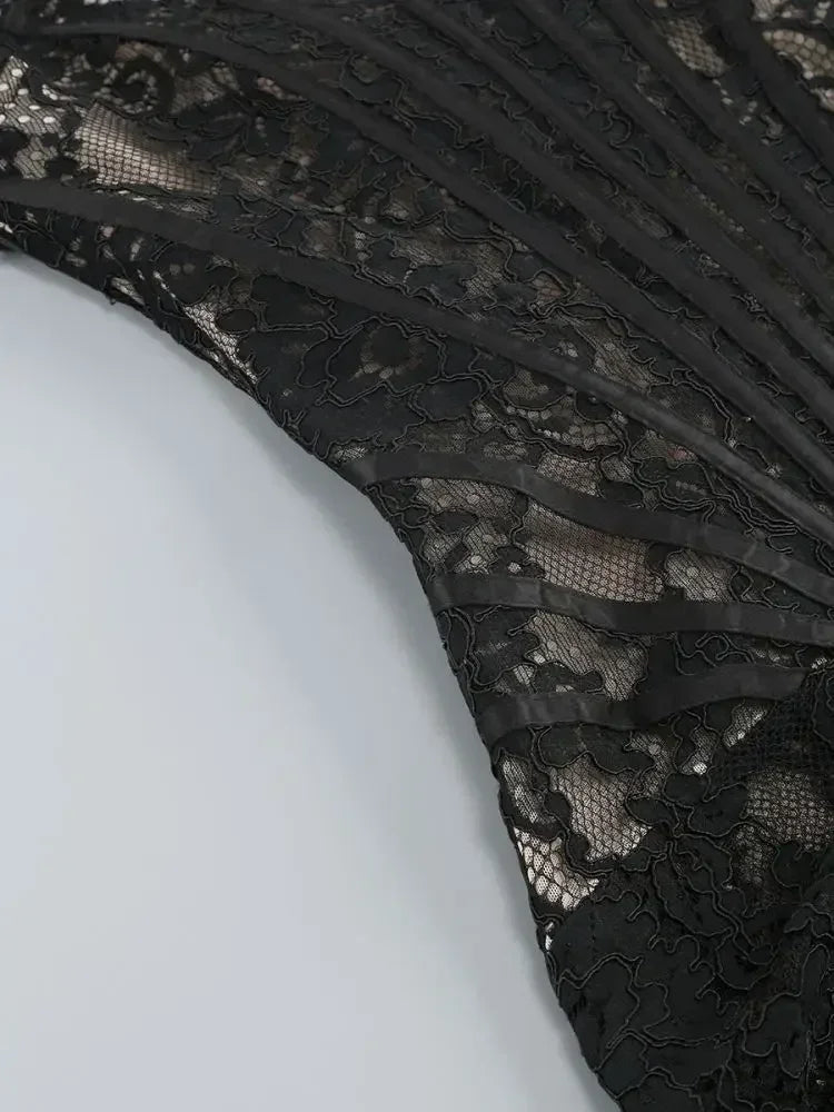 性感蕾絲透視拼接緊身胸衣連身裙