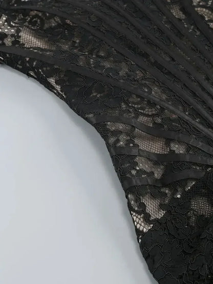 性感蕾絲透視拼接緊身胸衣連身裙