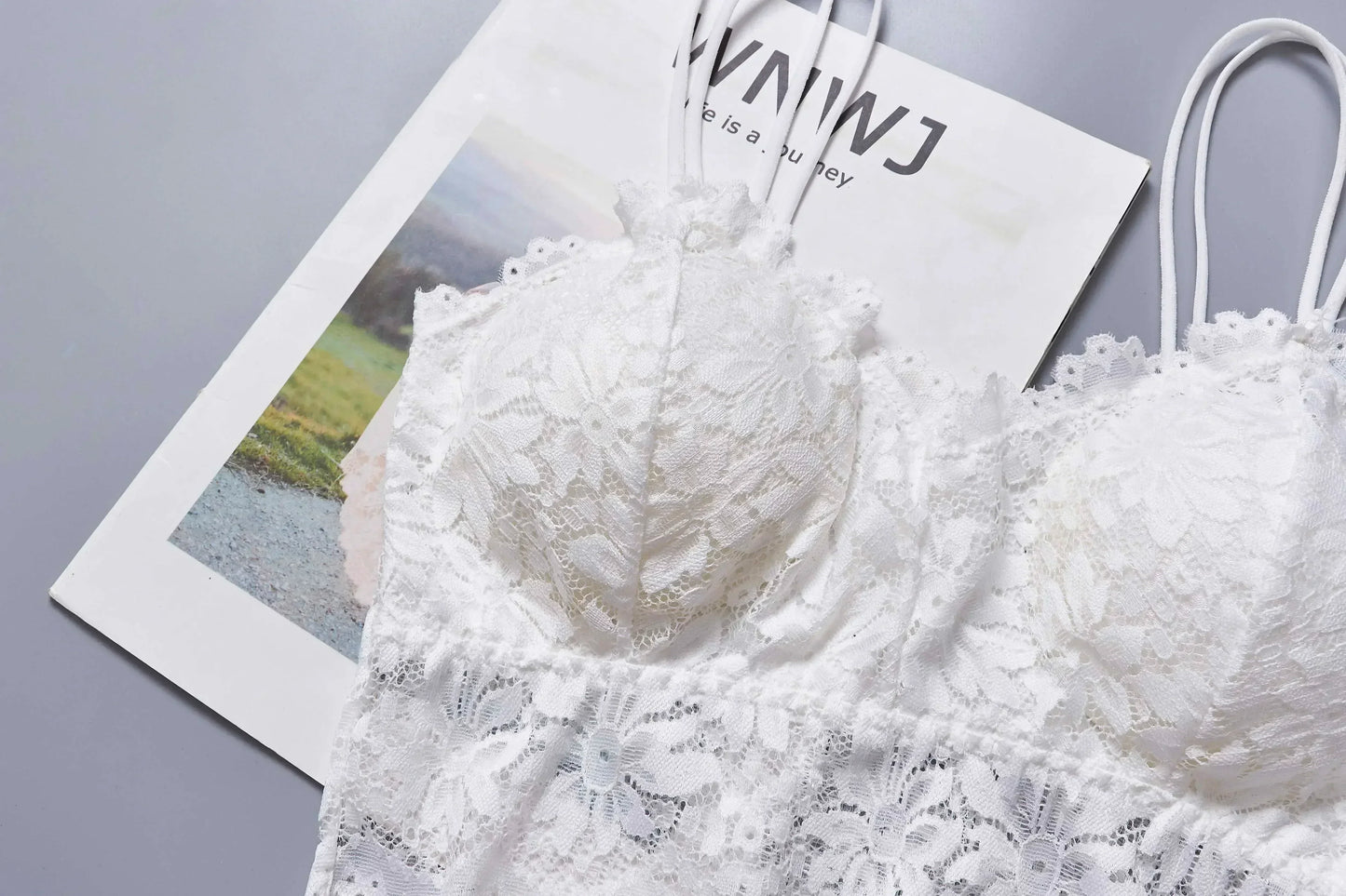 女士無鋼圈蕾絲花朵胸罩上托性感內衣全罩杯露背背心胸罩柔軟上衣加大尺碼內衣