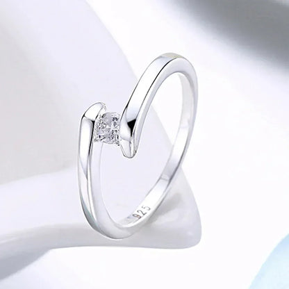 Anillo de plata de ley 925 para mujer, talla 7-10, circonita brillante, fina, simple, regalo de boda, joyería para fiesta, accesorios al por mayor