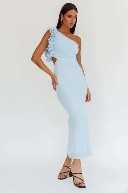 Articat 優雅斜肩花朵緊身連身裙