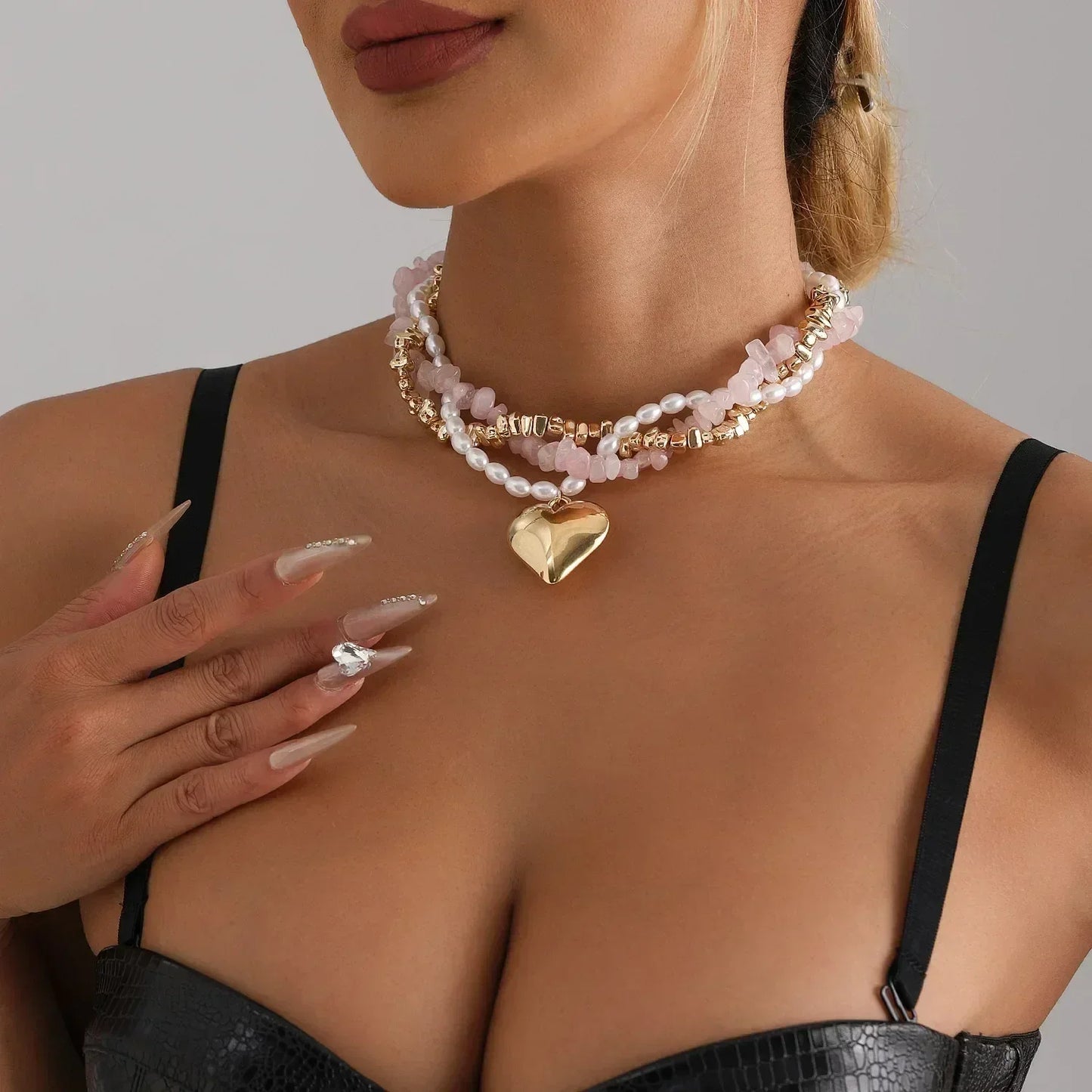 Collar de cuentas de corazón de moda para mujer, estilo bohemio, elegante, con cadena de cristal irregular, gargantilla Y2K, exquisito regalo de fiesta, accesorios de joyería